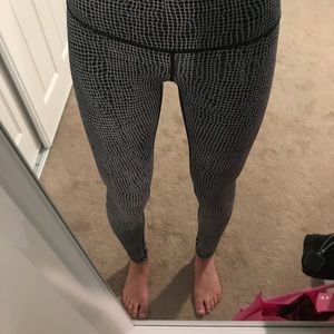 Lululemon Wunder Under Leggings